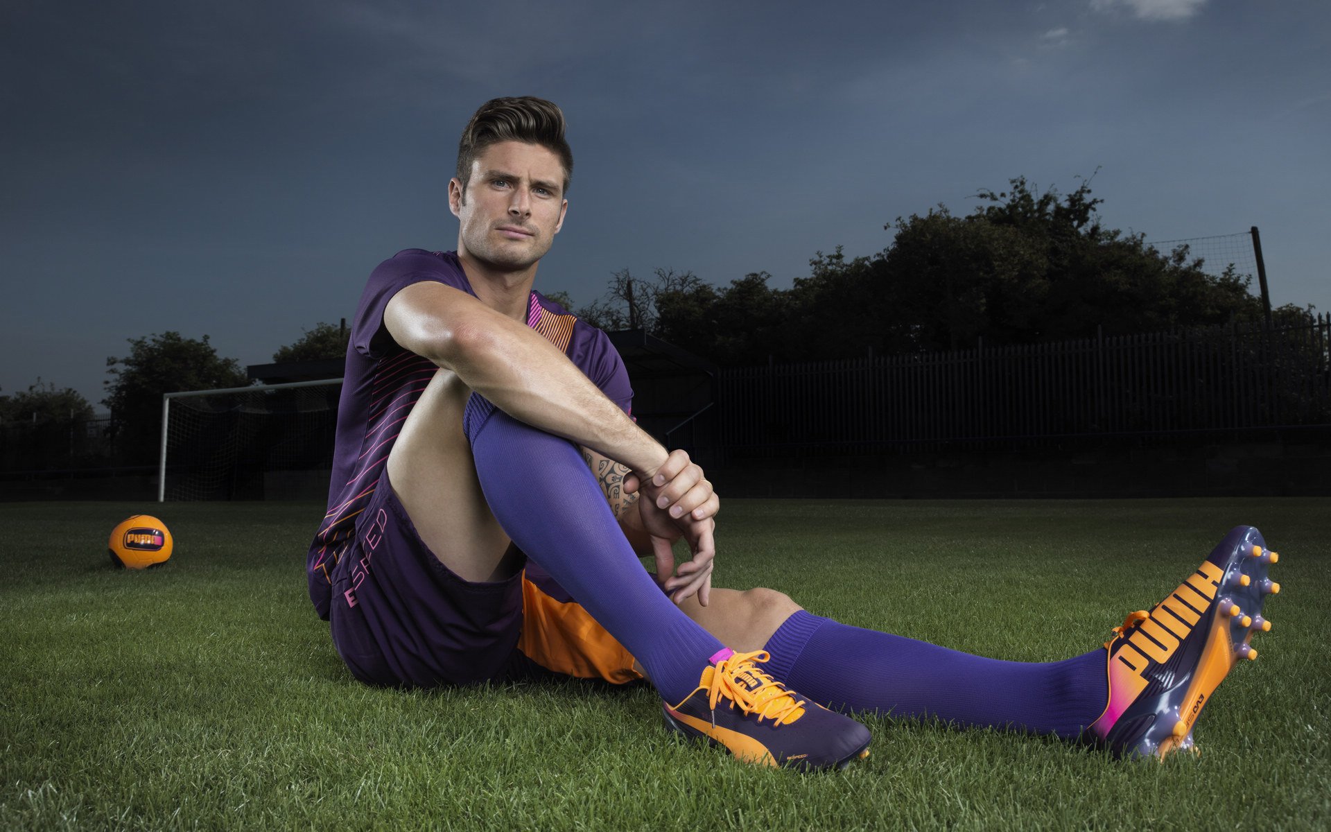 星空体育娱乐-德甲全场焦点：攻防对抗中的精彩瞬间，德甲现场